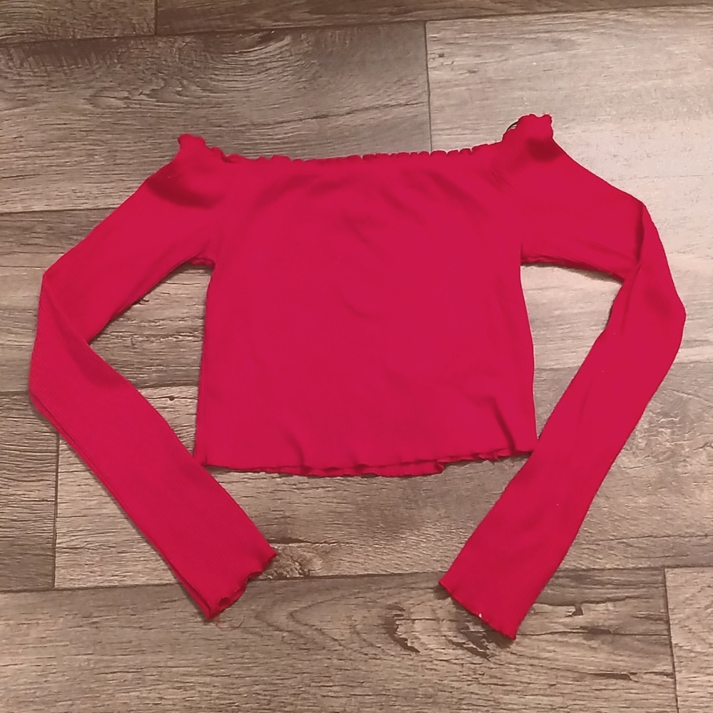 H&M red crop top